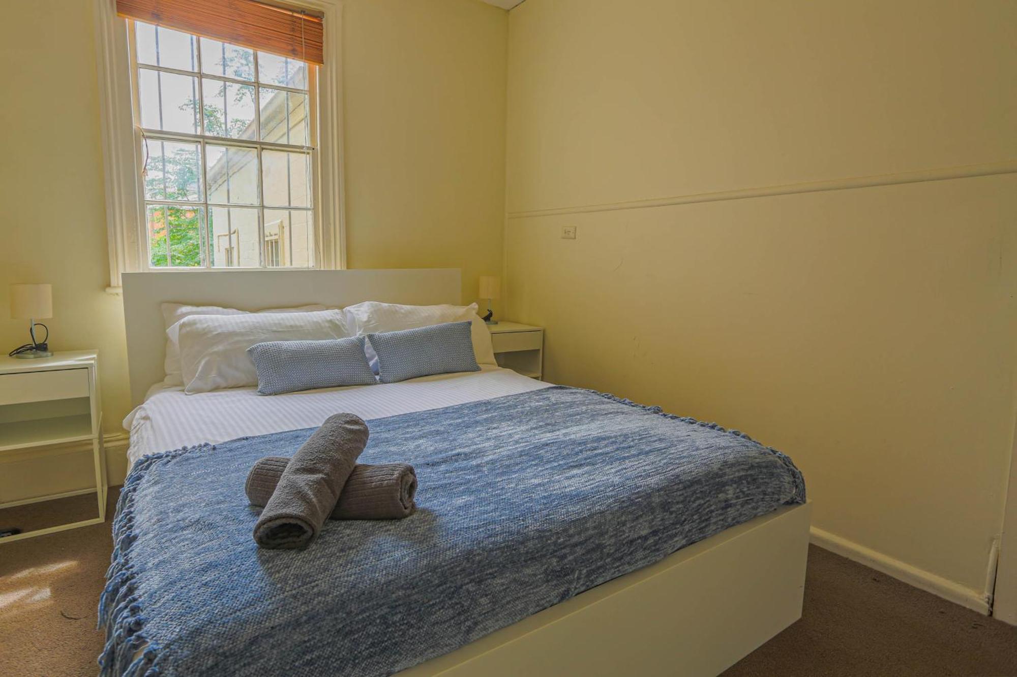 Stylish 3-bedroom Near Darling Harbour *