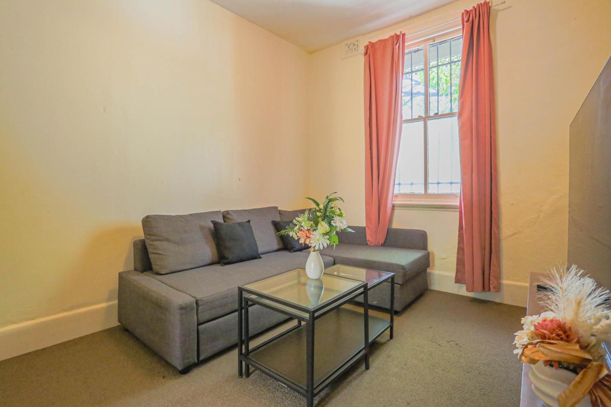 Apartment Stylish 3-bedroom Near Darling Harbour *